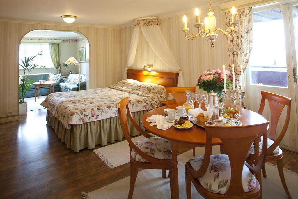 Taellbergsgardens Hotell Exterior foto
